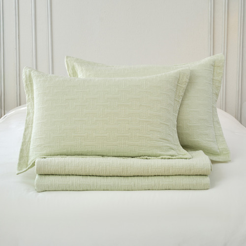 Milky Green Ellis Cotton Coverlet Set