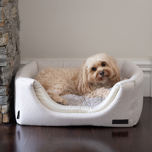 La Doggie Vita Boucle Cube Pet Bed Temple Webster