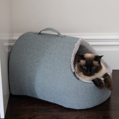 Como Eggshell Hooded Cat Bed Temple & ster