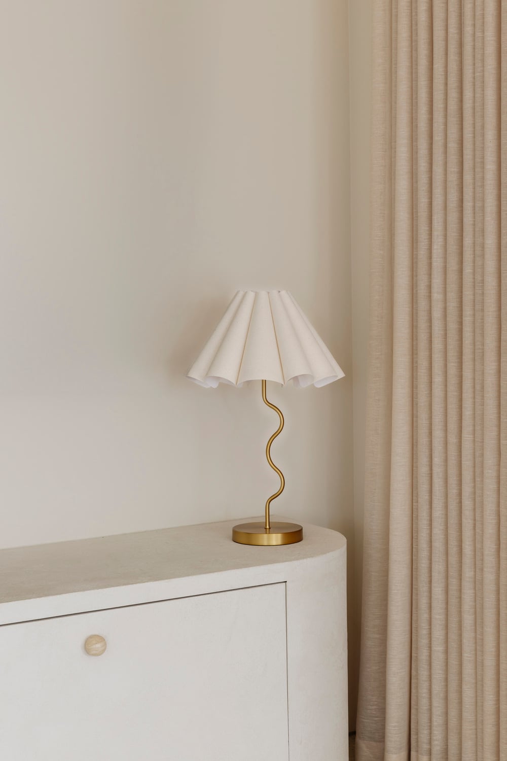 Cora Iron & Linen Table Lamp