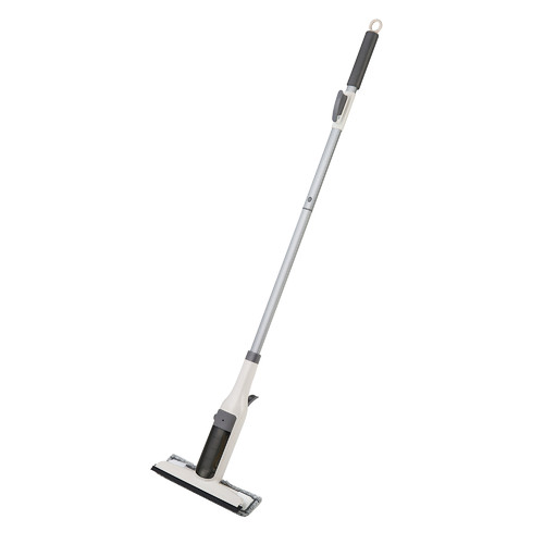Grey Water Spraying Window Cleaner