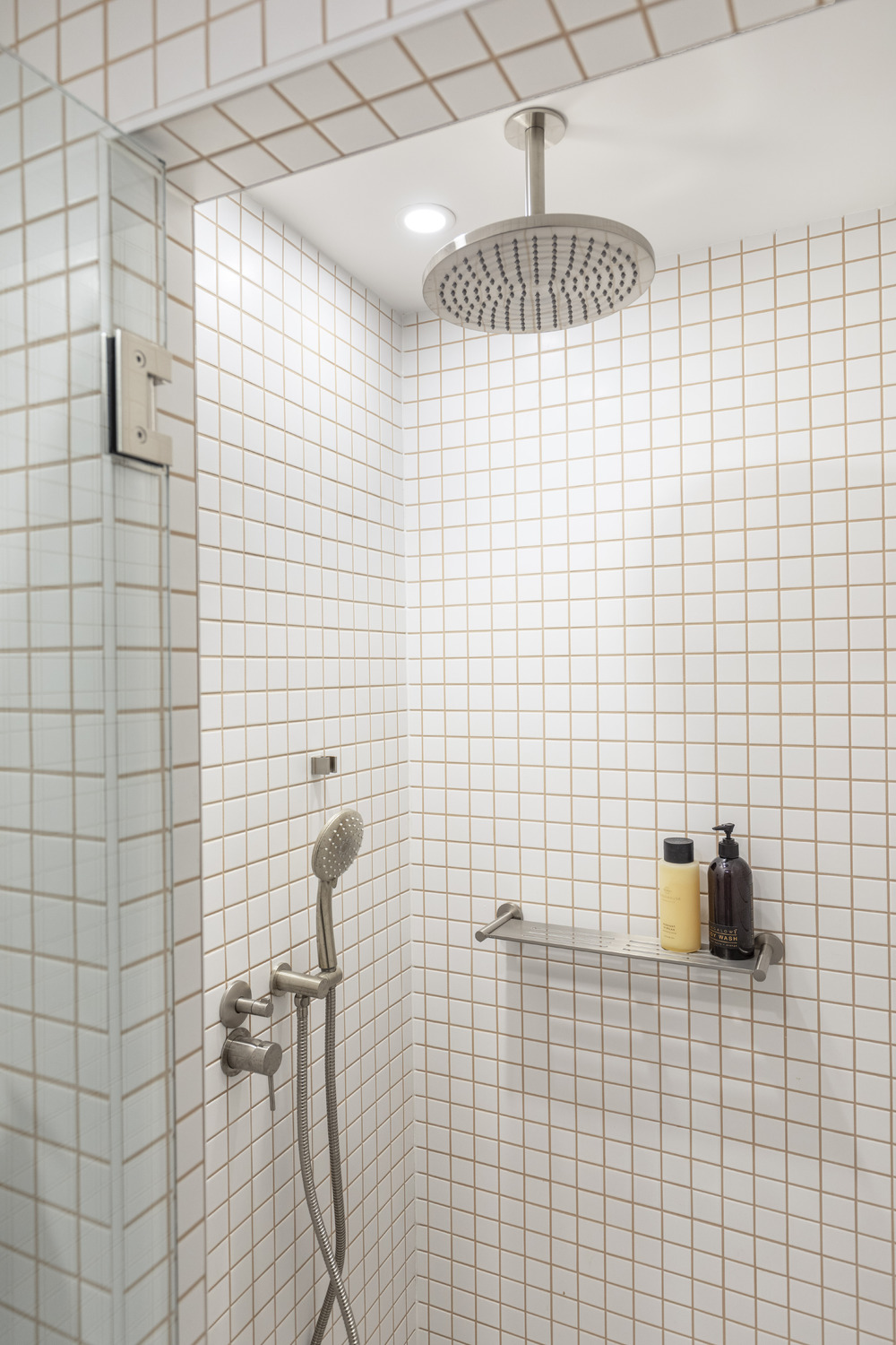 Rosa-505mm-Brass-Bathroom-Shelf