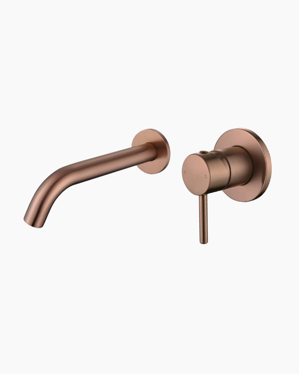 Rosa Hand-held Shower with Bracket