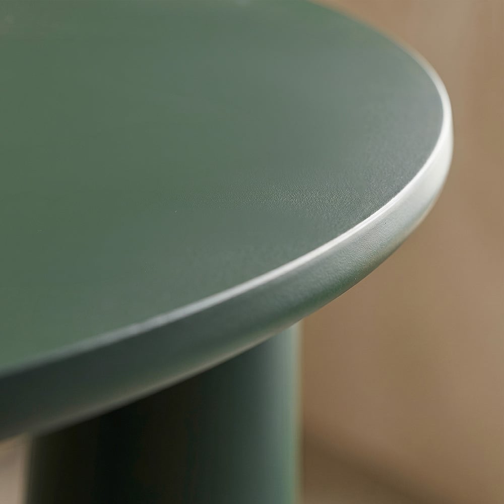 Irithel Round Dining Table