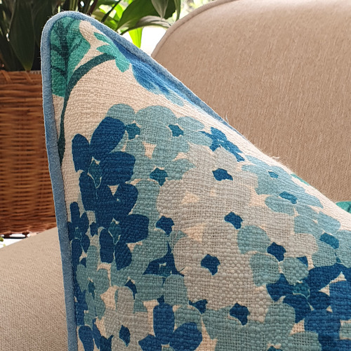 Hydrangeas Cotton-Blend Cushion Cover