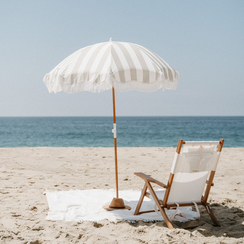 White Vikare Foldable Beach Chair