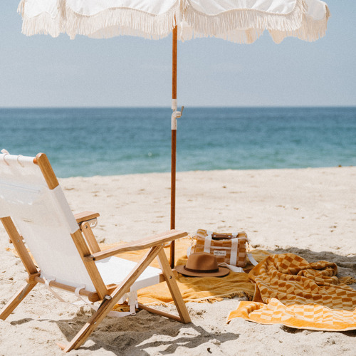 White Vikare Foldable Beach Chair