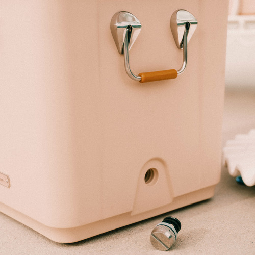 Hemingway-33L-Cooler-Box
