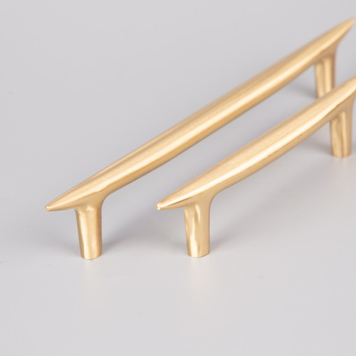 Della Brass Handle Temple & ster