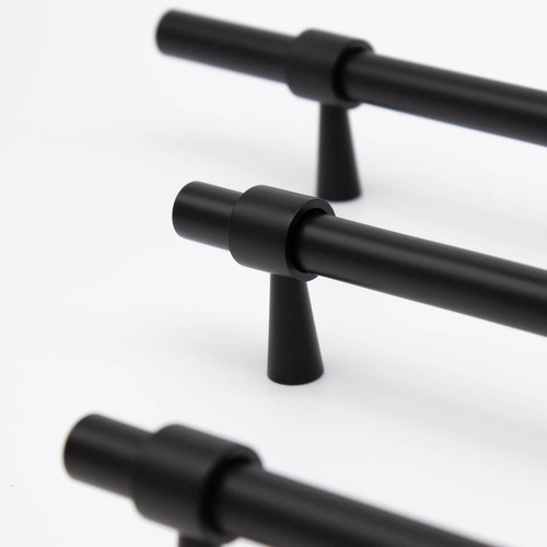 Phoebe Timeless Pull Handle