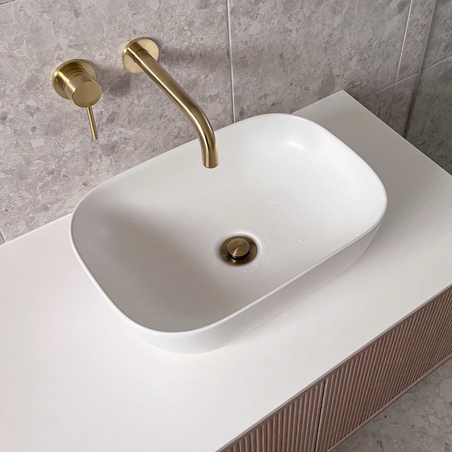 Stadium-Oval-Ceramic-Basin