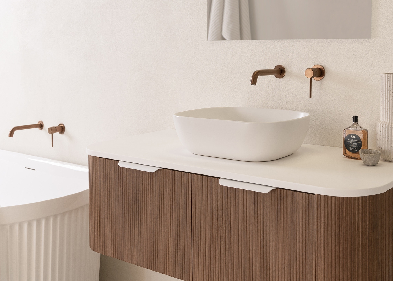 Stadium-Oval-Ceramic-Basin