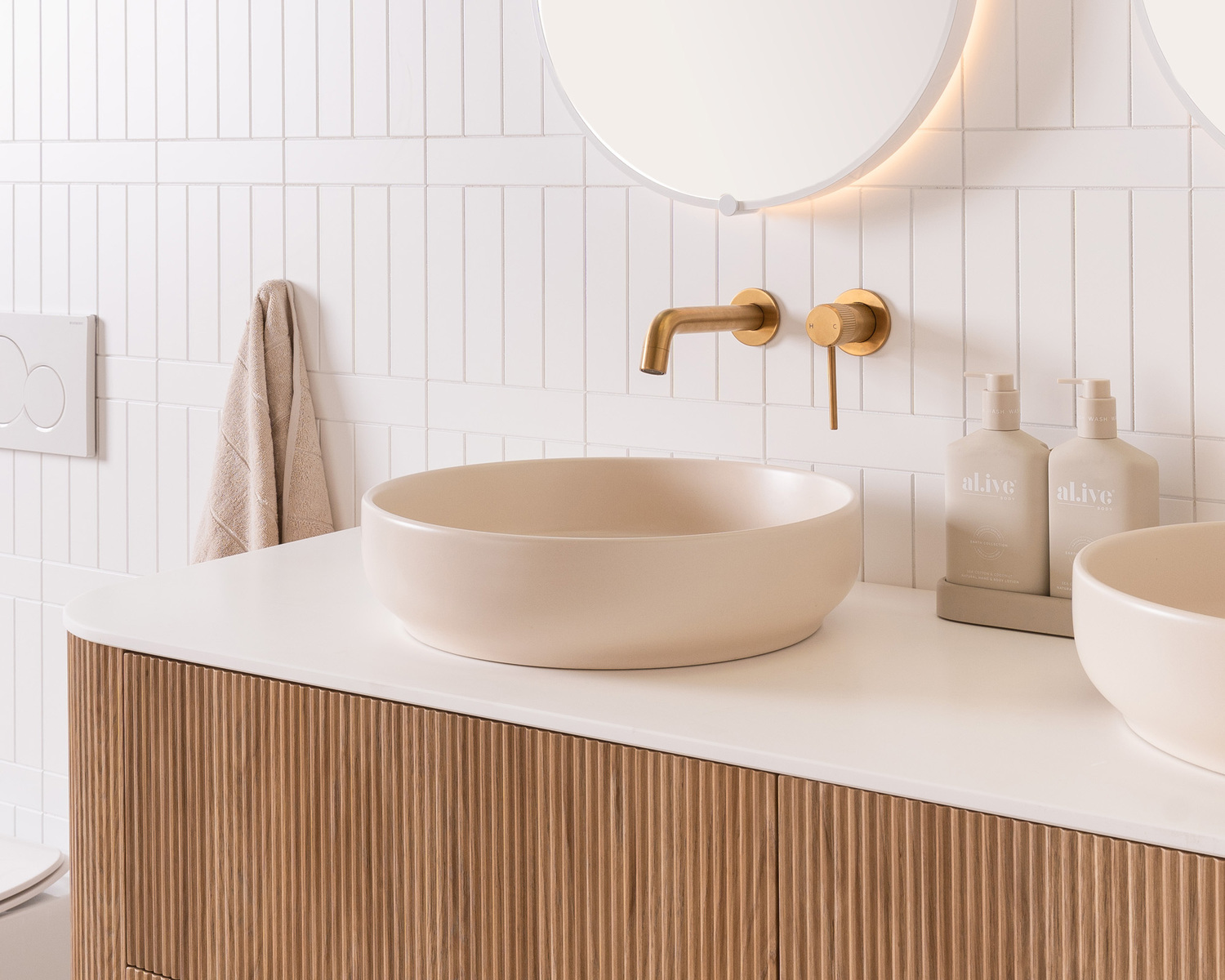 Monroe-400mm-Round-Ceramic-Above-Counter-Basin
