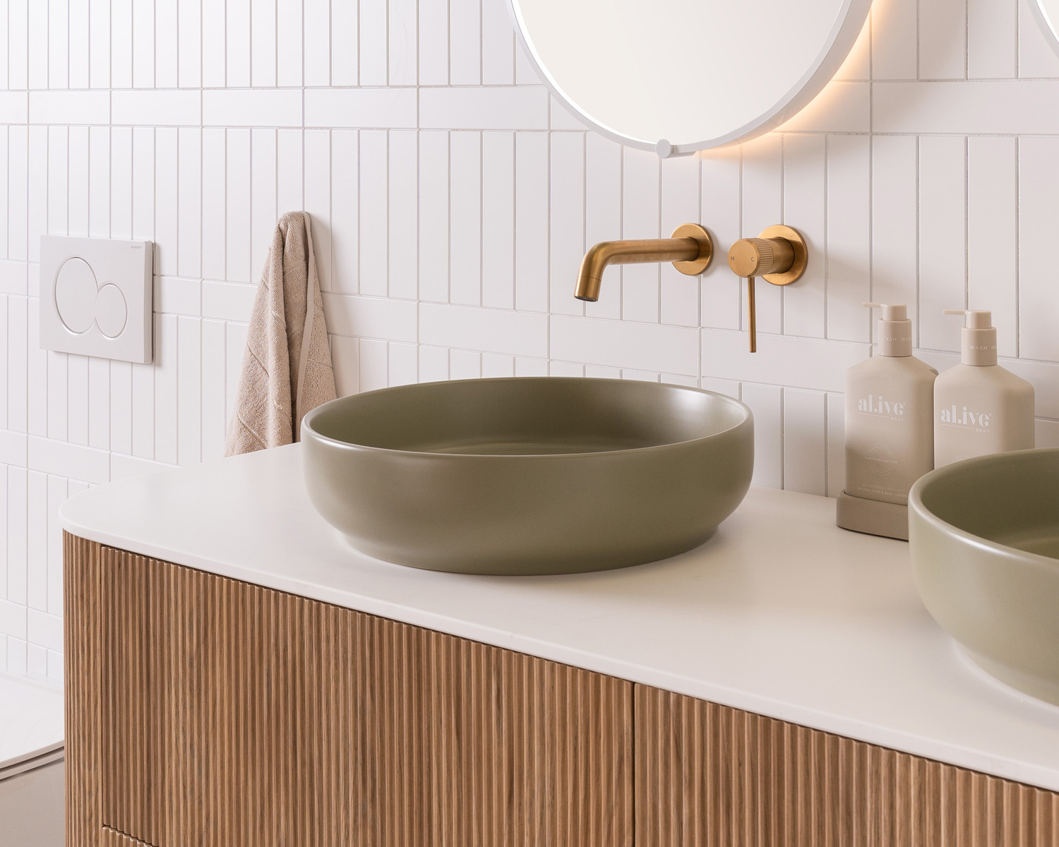 Monroe-400mm-Round-Ceramic-Above-Counter-Basin