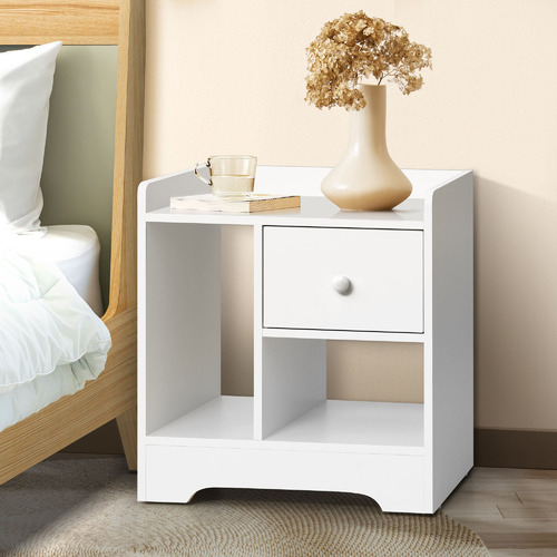Amelius Bedside Table