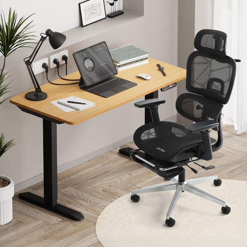 Eastyn II Desk and Office Chair Set
