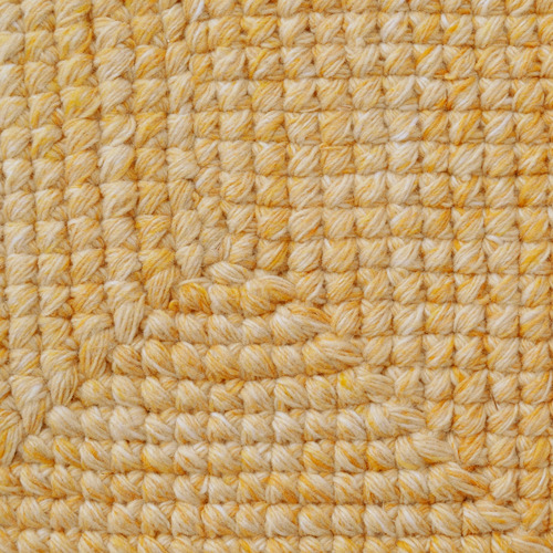Apricot Orbit Hand-Woven Indoor/Outdoor Round Rug