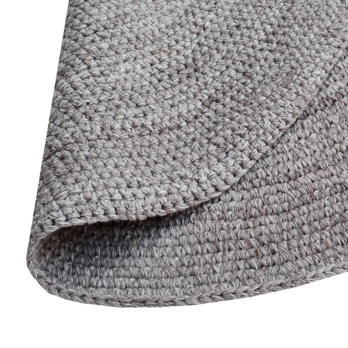 Silver Orbit Hand-Woven Indoor/Outdoor Round Rug