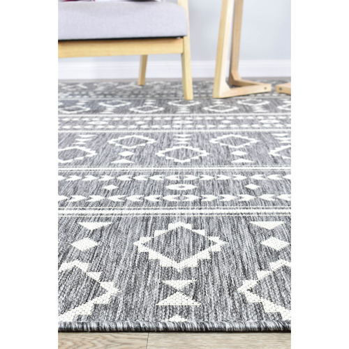 Davila Indoor/Outdoor Rug