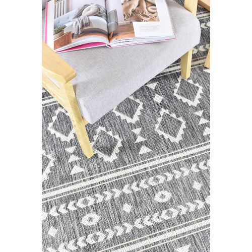Davila Indoor/Outdoor Rug
