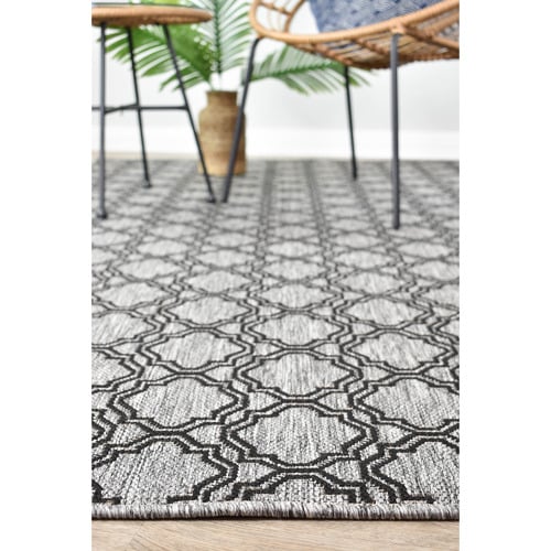 Battle Indoor/Outdoor Rug