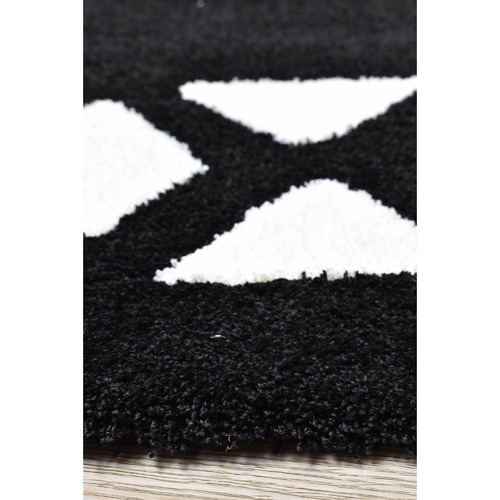 Black Benton Microfibre Rug
