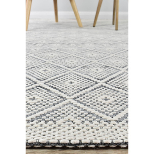 Rhona Geometric Rug