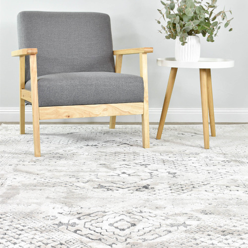 Lochlan Cobble Traditional Rug