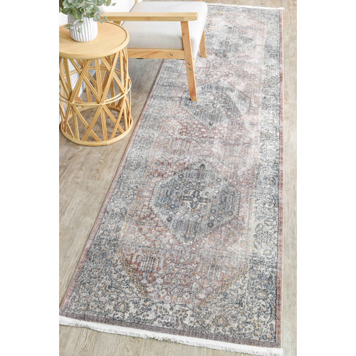 Cadmus Traditional Runner