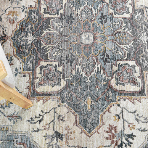 Bion Traditional Rug