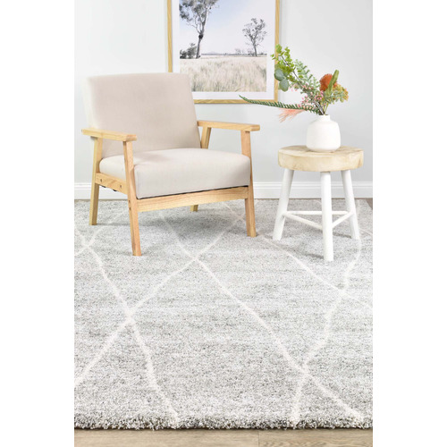 Light Grey White Alpha Rug