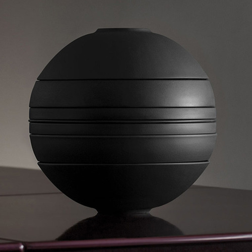 7 Piece Black La Boule Iconic Dinner Set