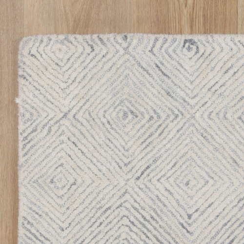 Grey Posy Diamond Power-Loomed Rug