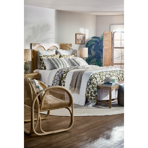 Kayla Bay by Temple & ster Round Jute Natural Rug Bleached