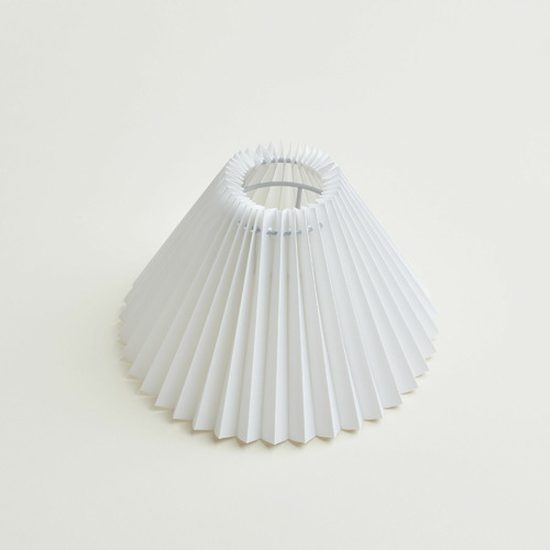 Pleated lamp store shade white