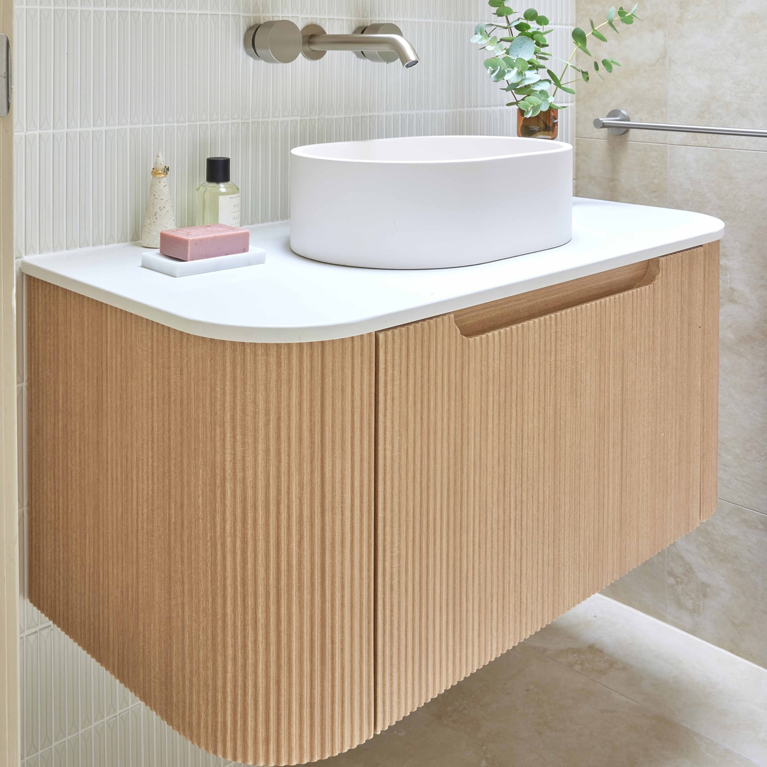 Airlie 900mm Wall Hung Single Vanity with Quartz Stone Countertop