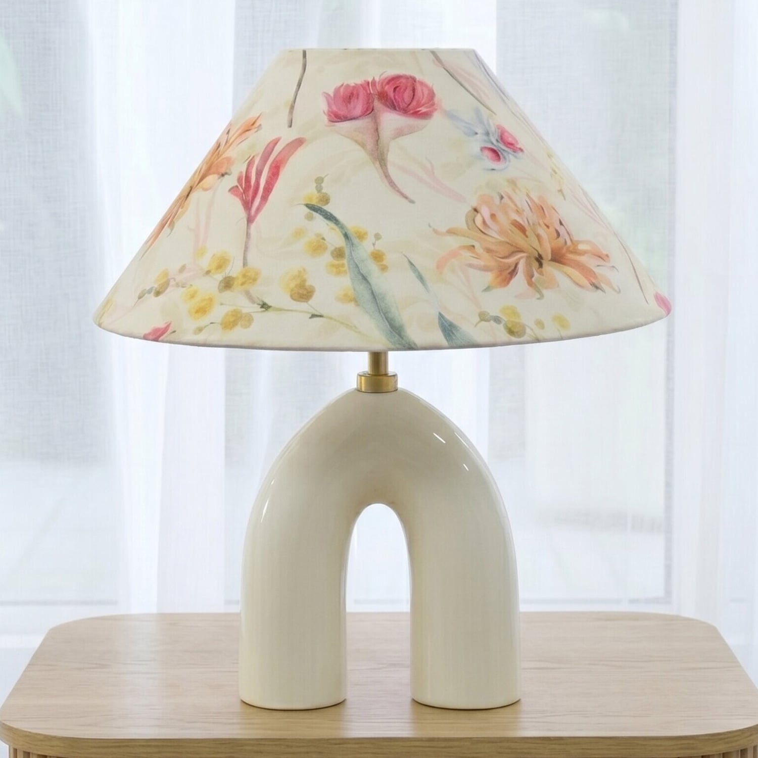 Farah Australian Garden Table Lamp