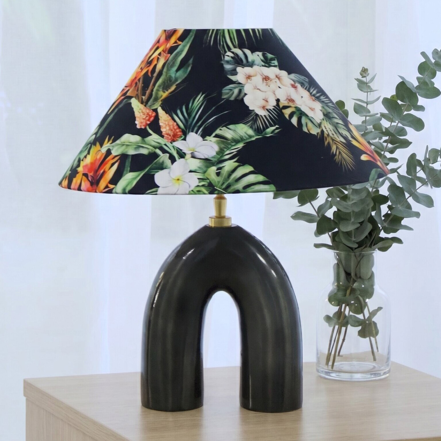 Neriah Hawaiian Table Lamp