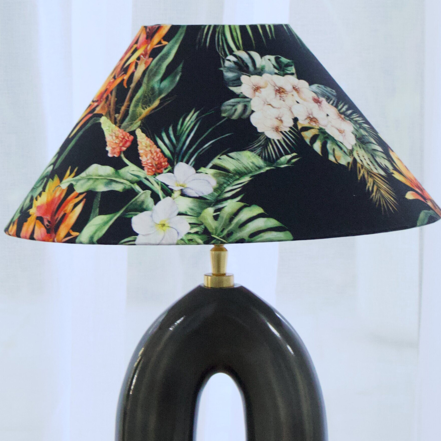 Neriah Hawaiian Table Lamp