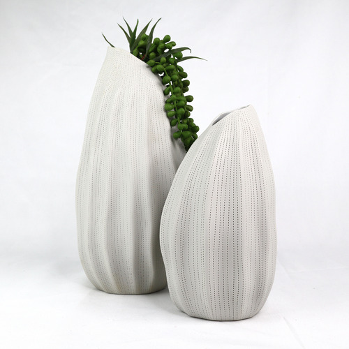 21cm White Etched Pod Oceania Vase