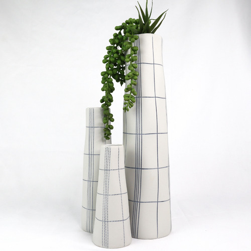 Ink Plaid Tube Oceania Vase