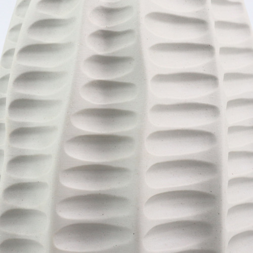 21cm White Rippled Pod Oceania Vase