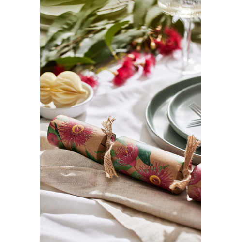8 Piece Flowering Gum Christmas Cracker Set