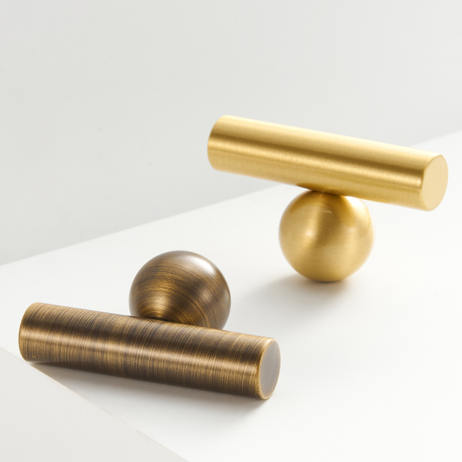 Hamilton Brass T-Bar Knob