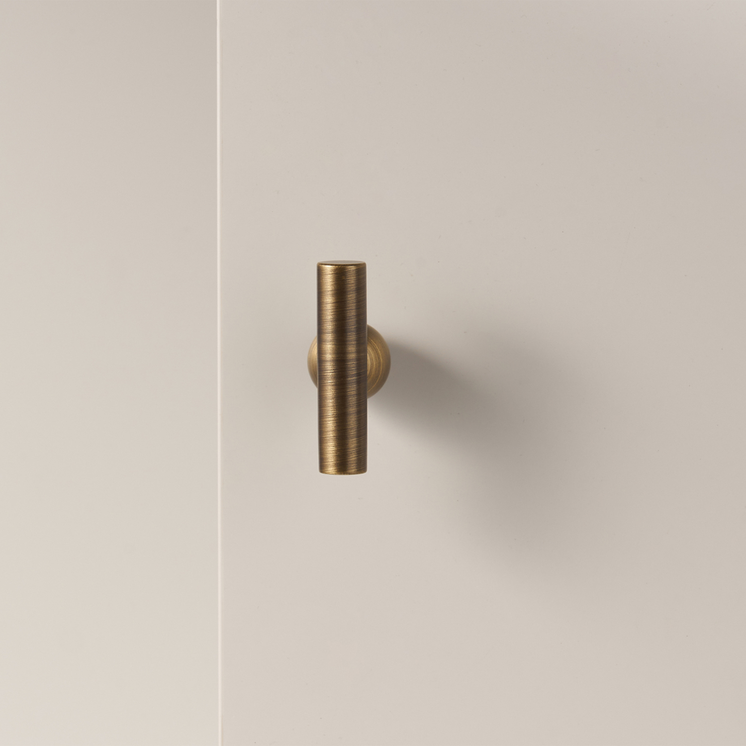 Hamilton Brass T-Bar Knob