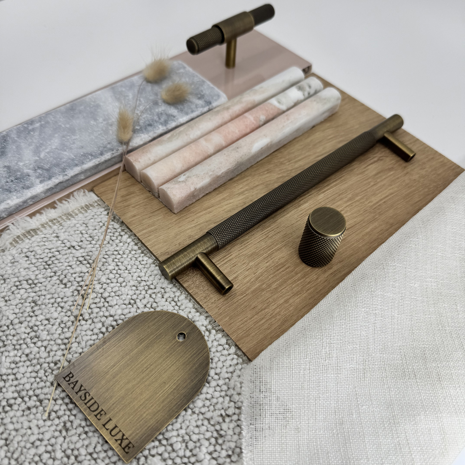 Floreat Brass Bar Cabinet Handle
