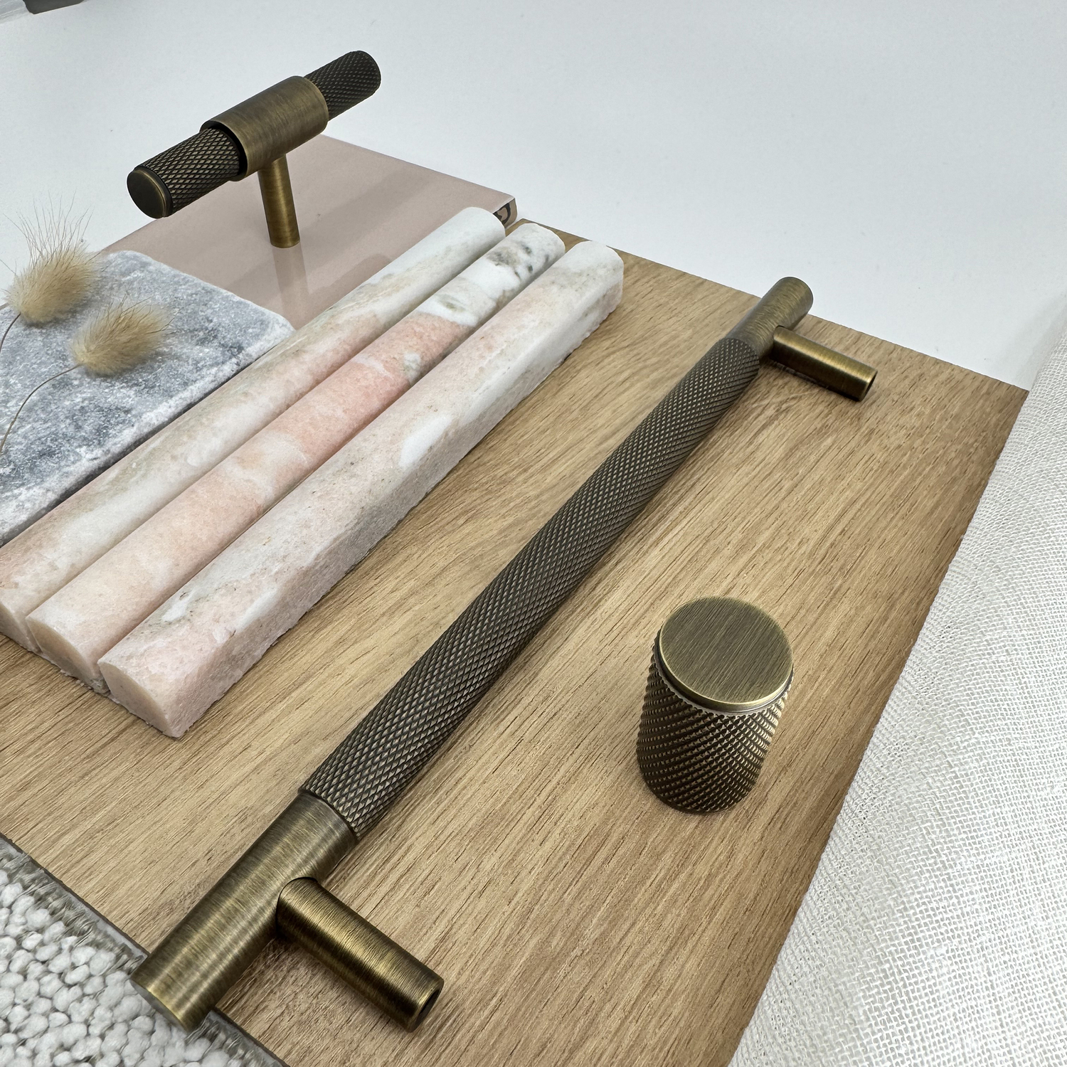 Floreat Brass Bar Cabinet Handle