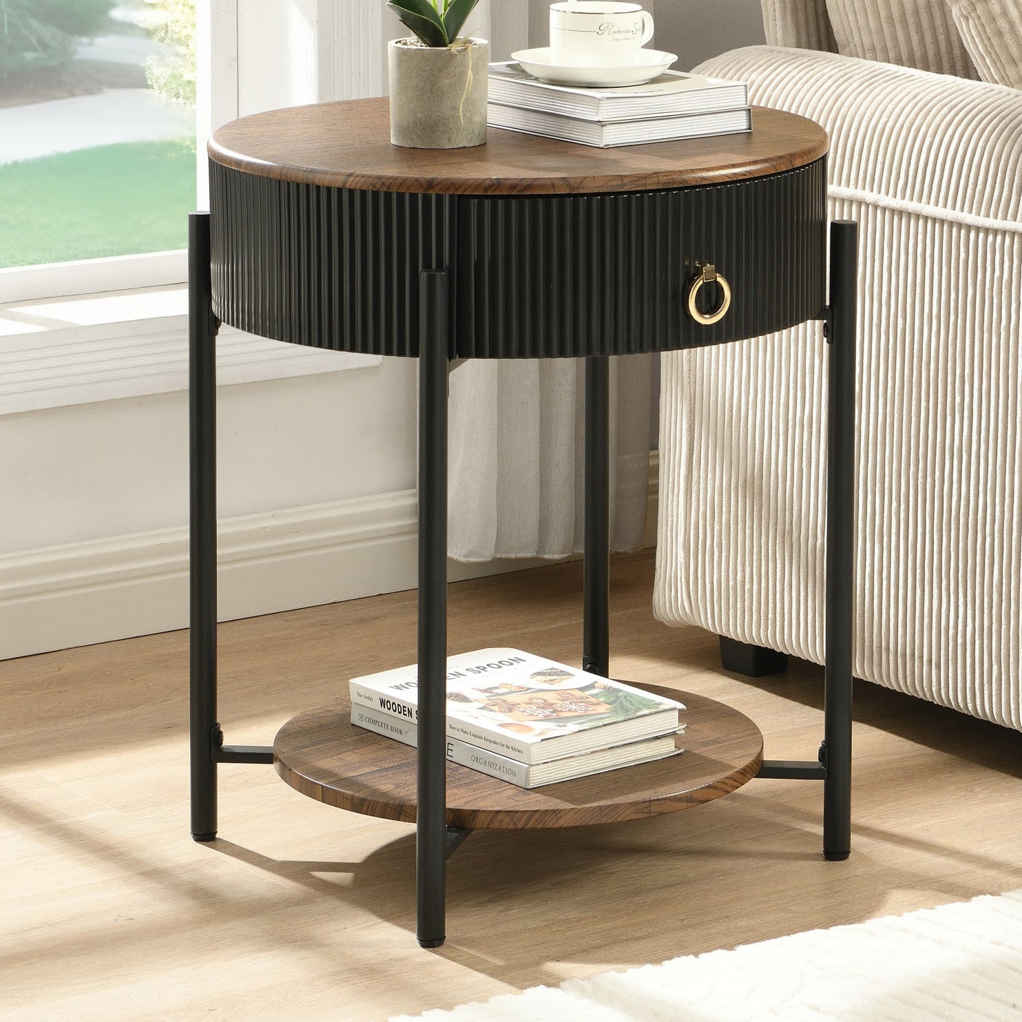 Gaia Side Table
