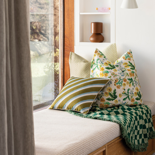 Checkered Linen Blanket Temple & ster