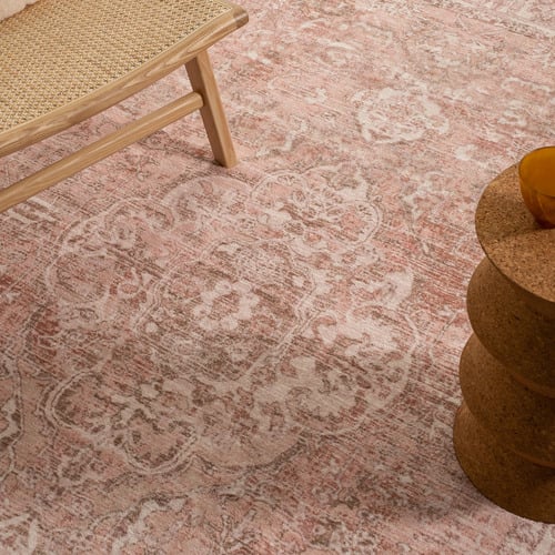 Heirlooms Rosa Traditional Rug